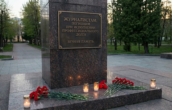 Их голоса живы, пока мы их помним. ЛДПР помнит.